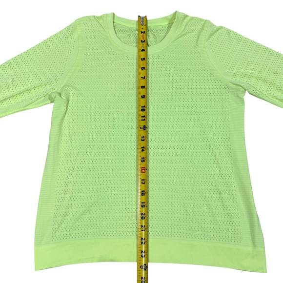 lululemon‎ Women's Seamless Long Sleeve Top Neon Green Est 6 Athleisure Gym Run - Picture 6 of 8